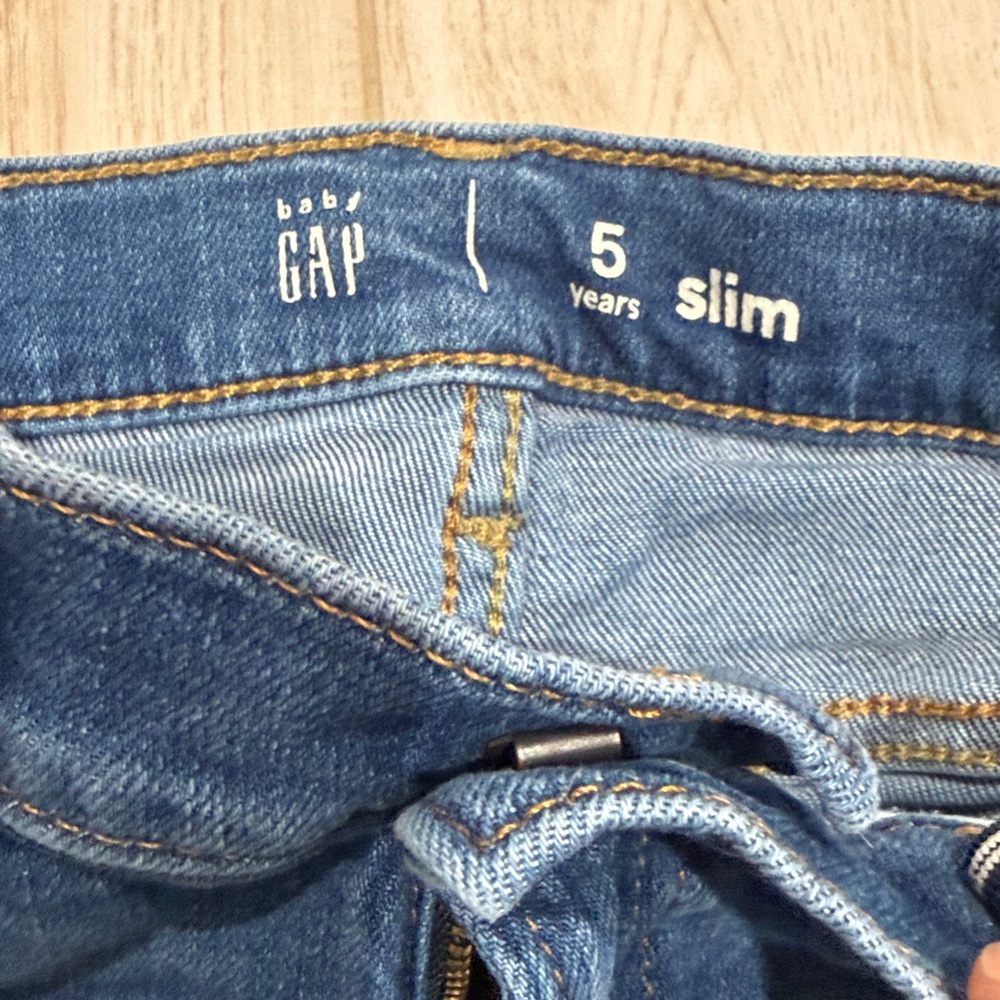 5T GAP Kids Classic Blue Jeans - Picture 3 of 5